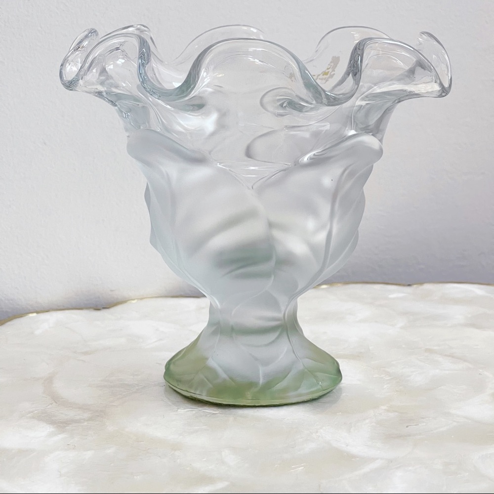 Viking Ruffle Edge Frosted Cabbage Leaf Dish Vtg